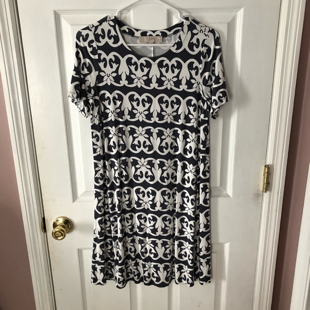 Ann Taylor LOFT: Blue/Grey Printed Swing Dress